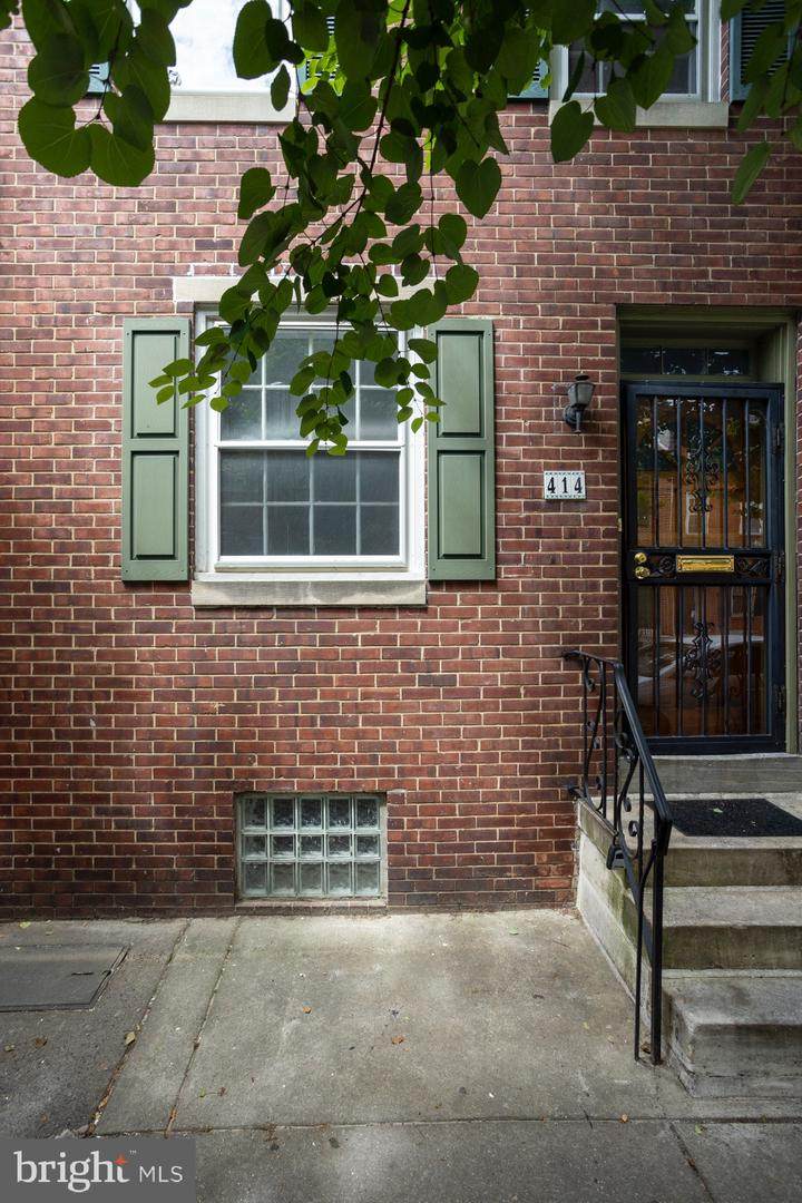 414 10TH Street - Photo 1