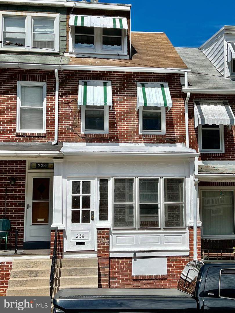 236 Linden Street - Photo 1