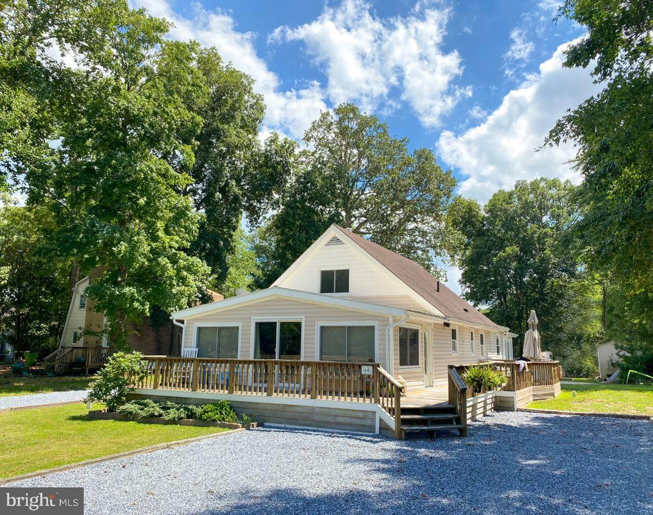 60 Dorothy Circle - Photo 1