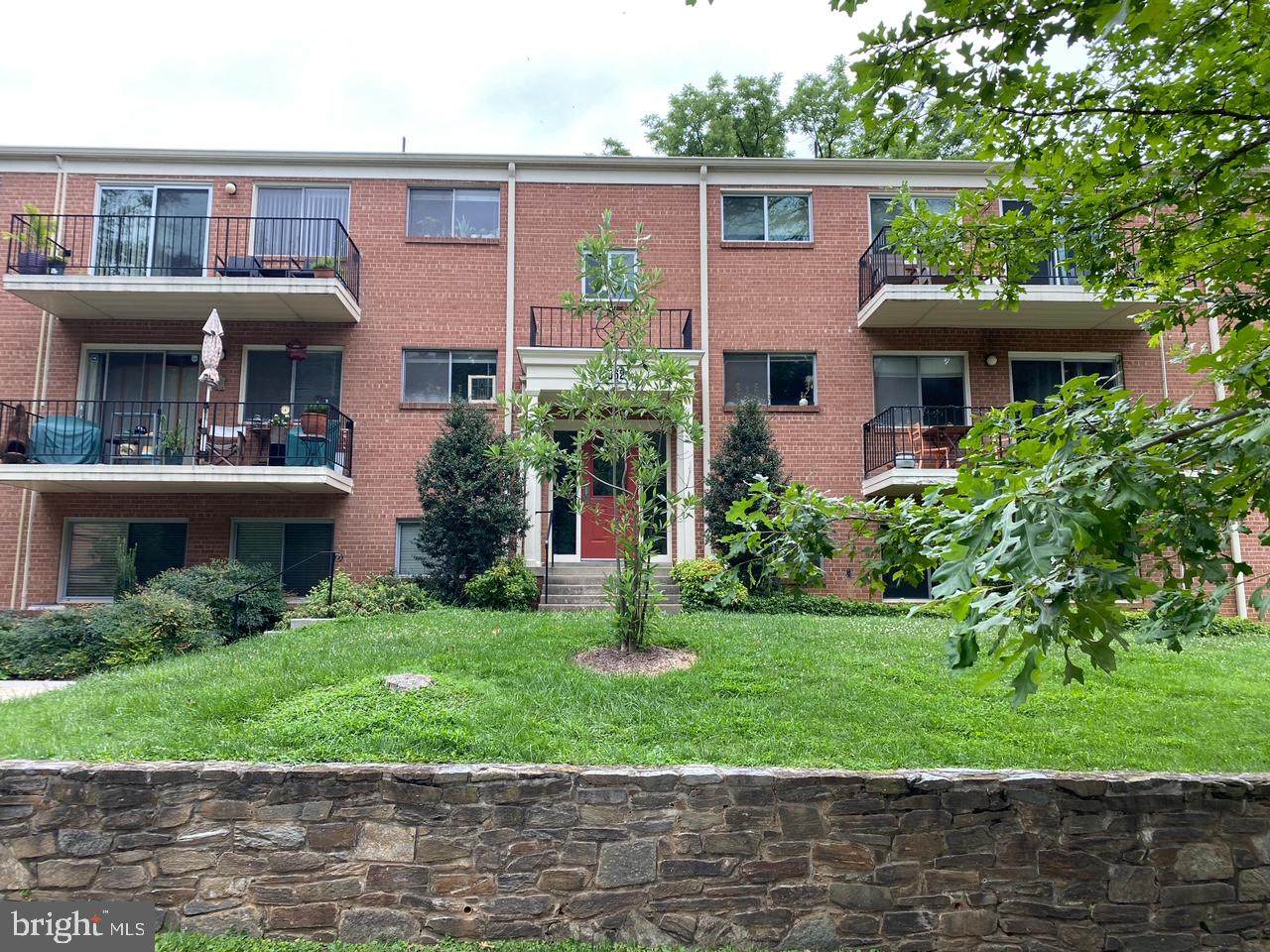 10662 Weymouth Street - Photo 1