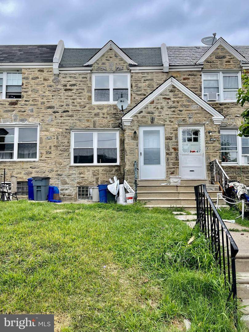 2835 Unruh Avenue - Photo 1