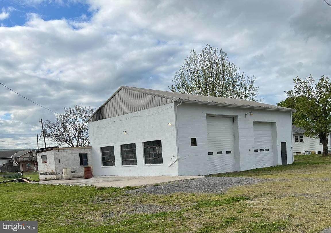 405 Magnolia Street - Photo 1