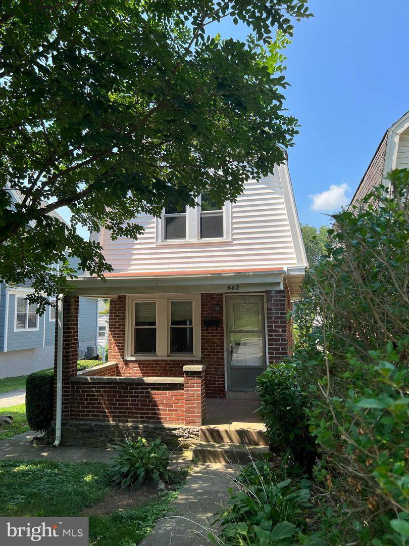 342 Dudley Avenue - Photo 1