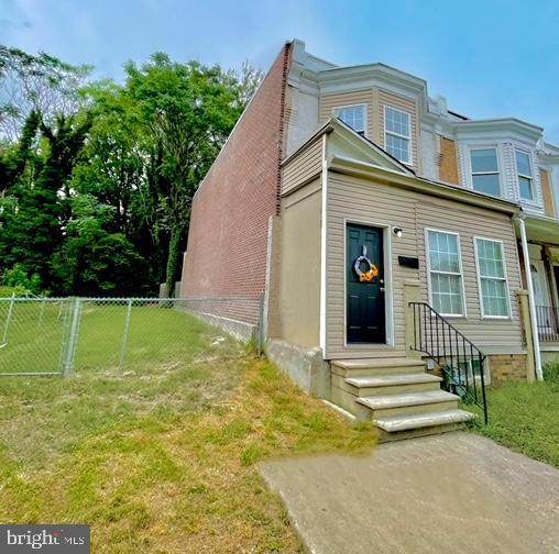 2235 Pine Street - Photo 1