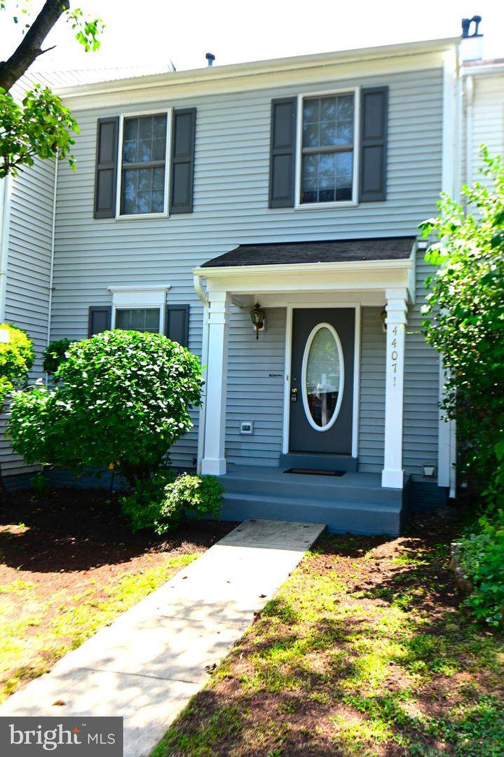 44071 Tippecanoe Terrace - Photo 1