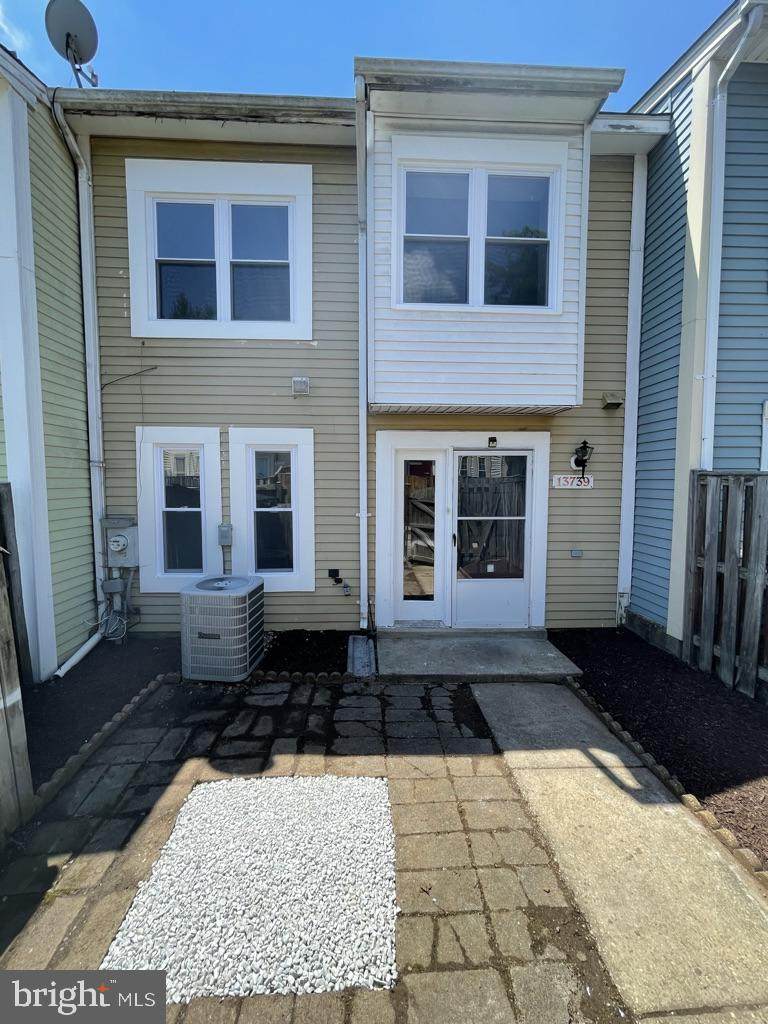13739 Avonshire Drive - Photo 1