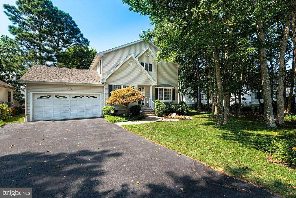 7 Village Way - Photo 1