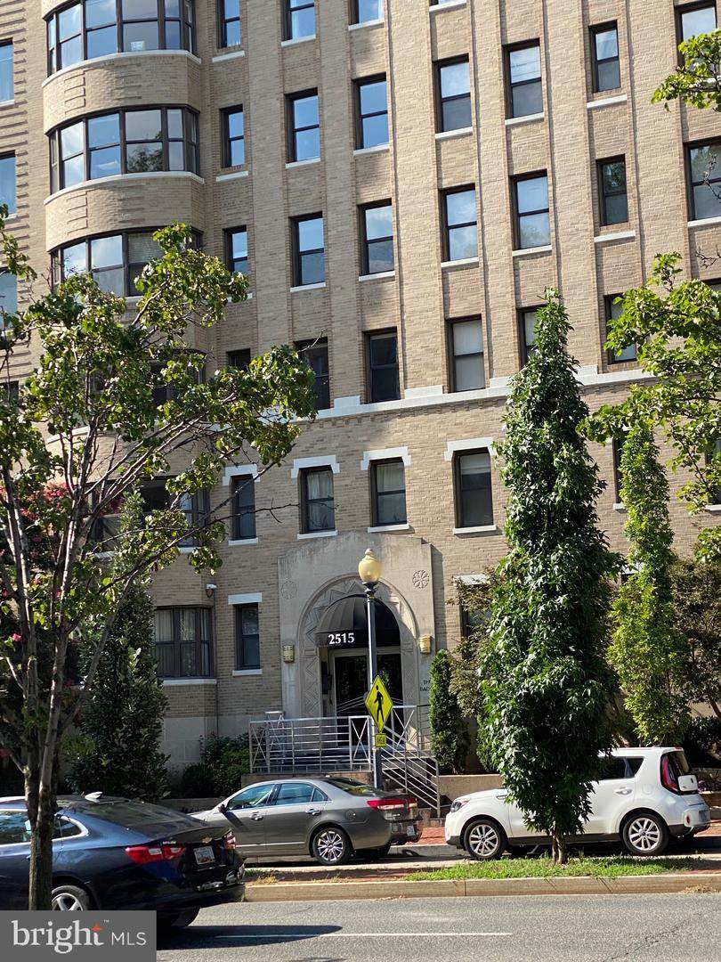 2515 K Street - Photo 1