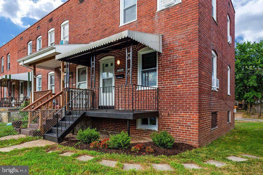 5330 4TH Street - Photo 1