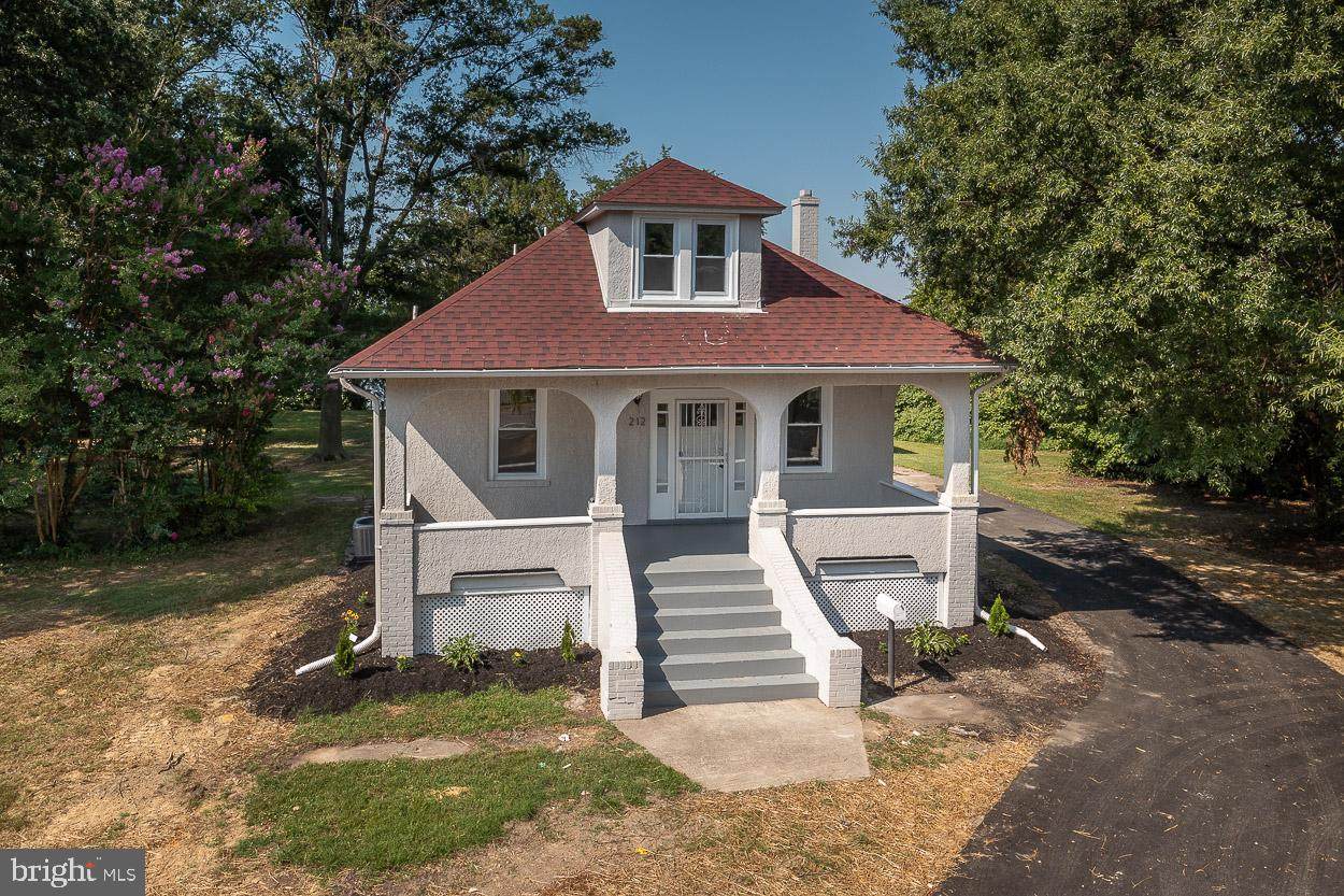 212 Riverside Drive - Photo 1