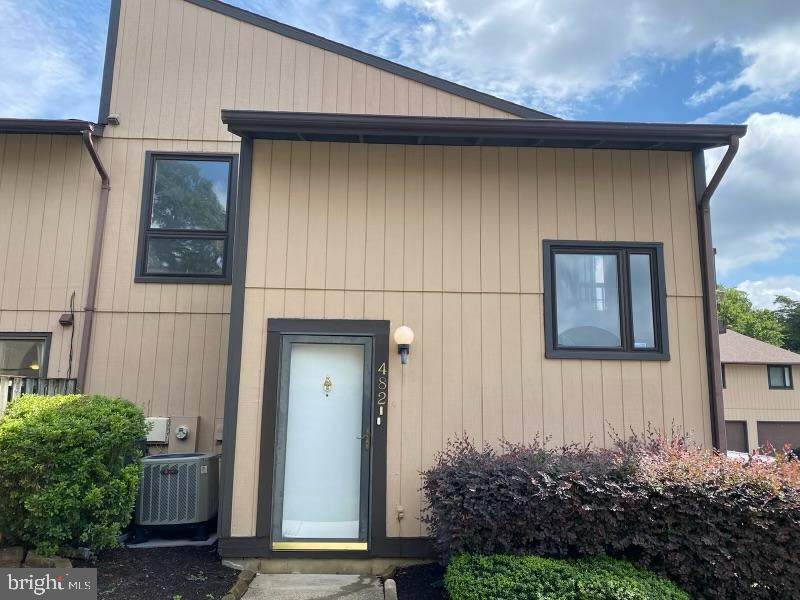 482 West Court - Photo 1
