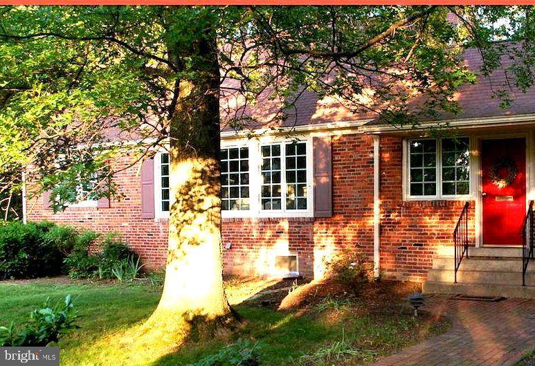 8101 Yorktown Drive - Photo 1