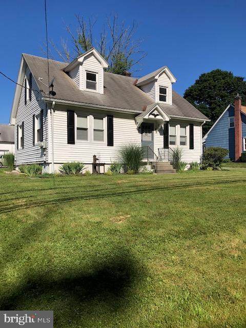 922 Front Street - Photo 1