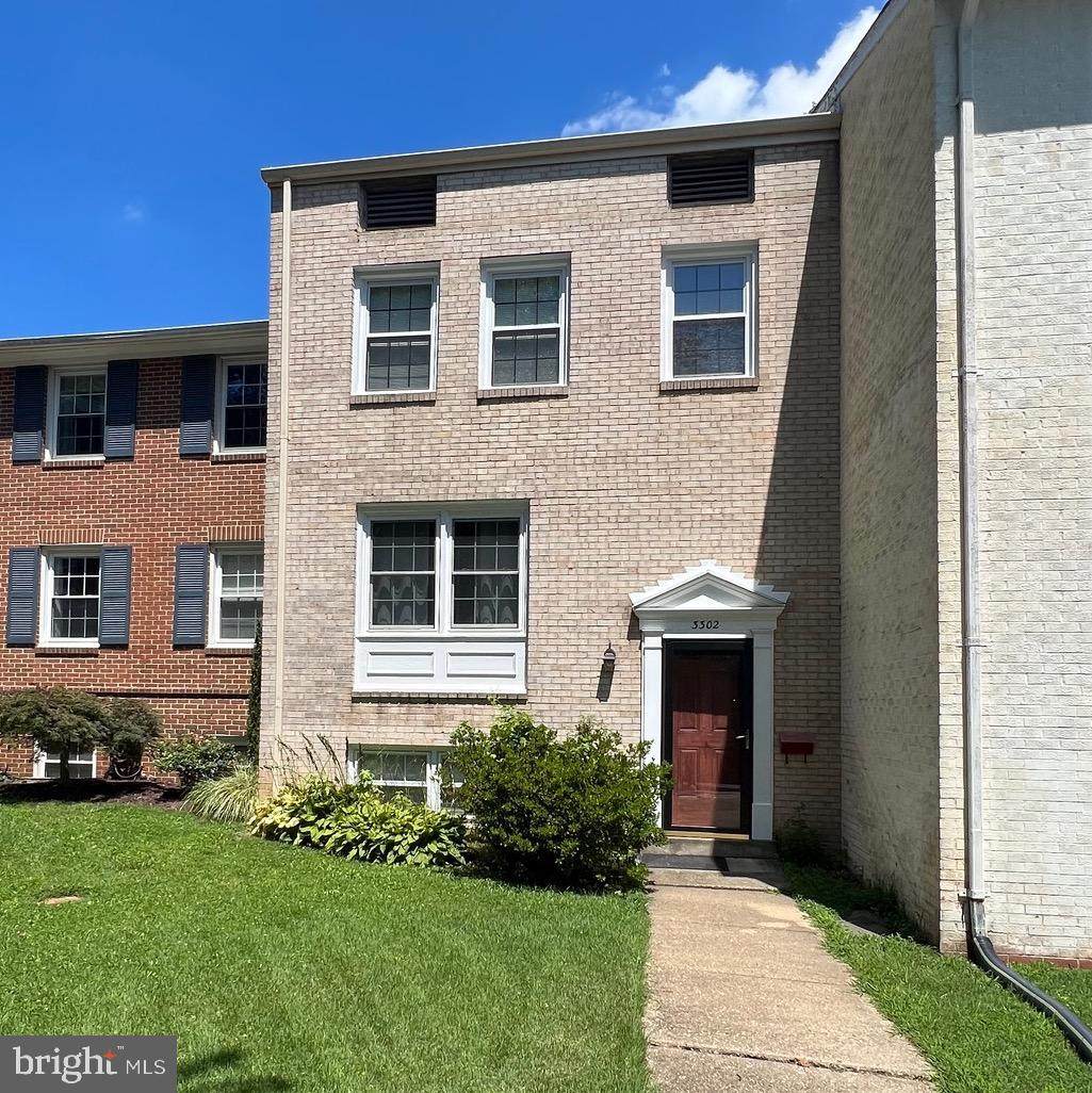 3302 Webley Court - Photo 1