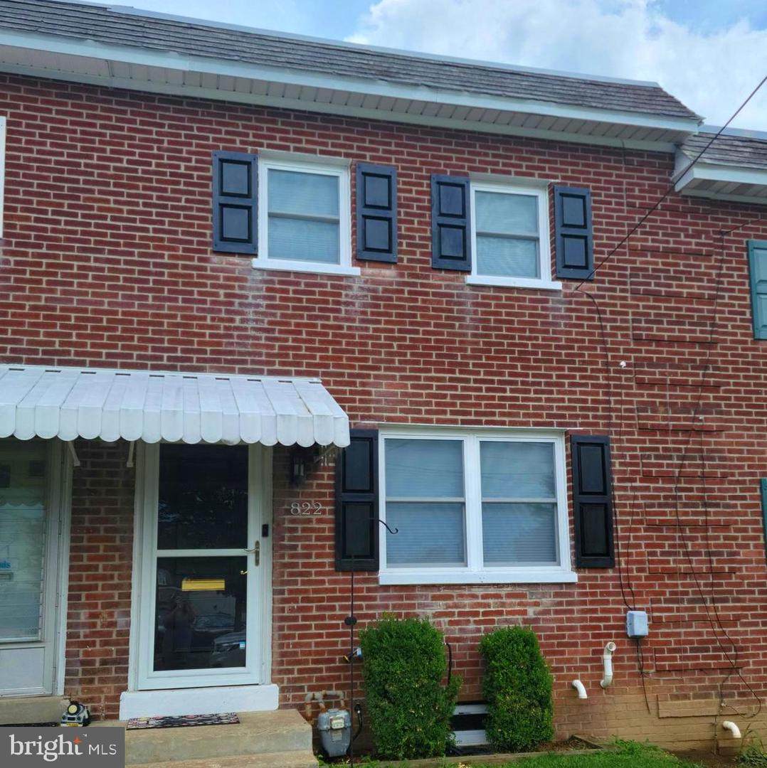 822 Lafayette Street - Photo 1