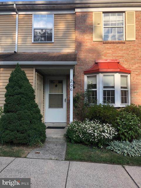 206 Brookwood Drive - Photo 1