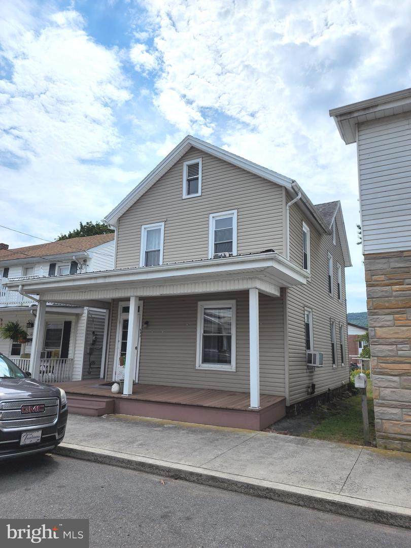 432 North Street - Photo 1