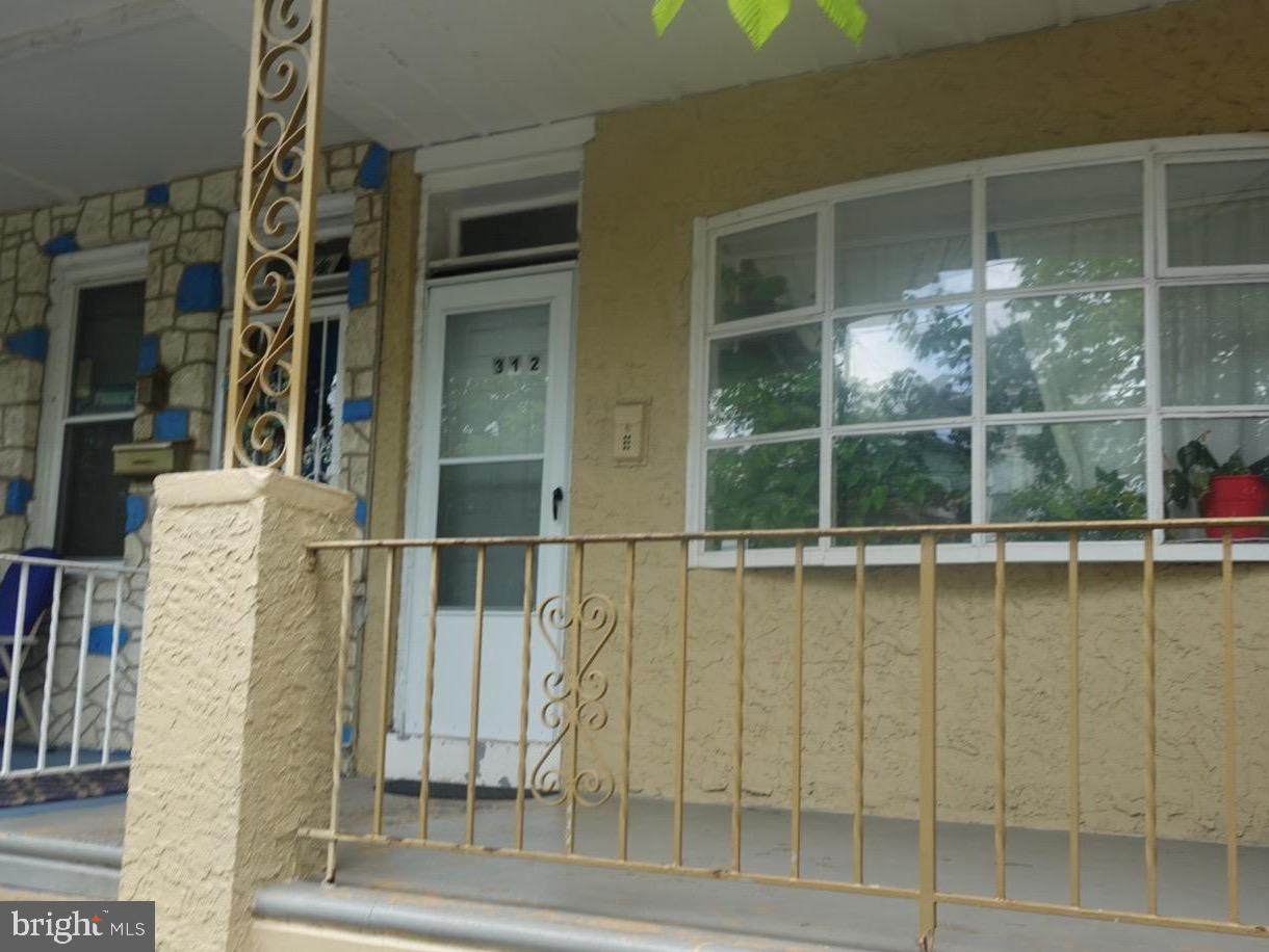 312 York Street - Photo 1