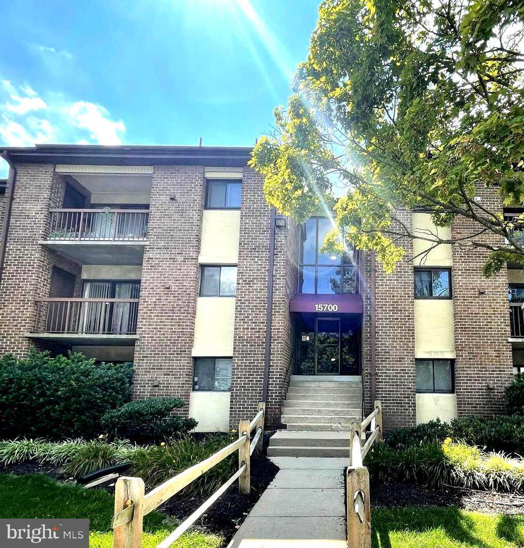 15700 Dorset Road - Photo 1