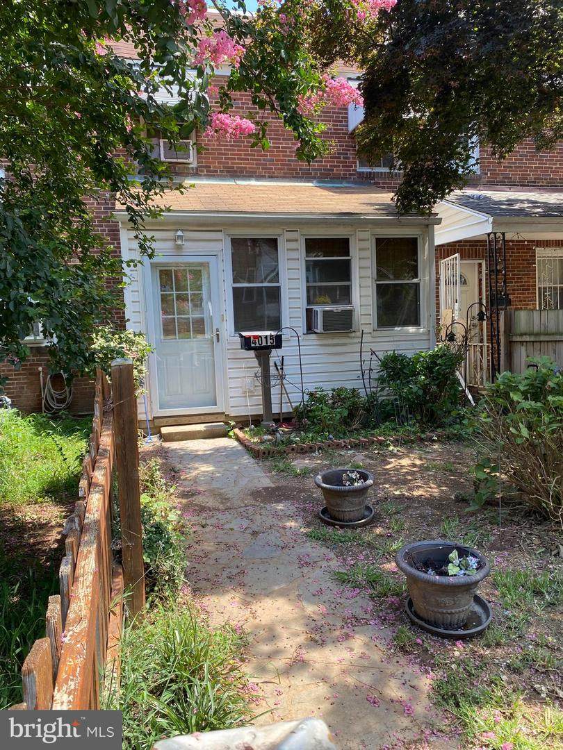 4015 6TH Street - Photo 1