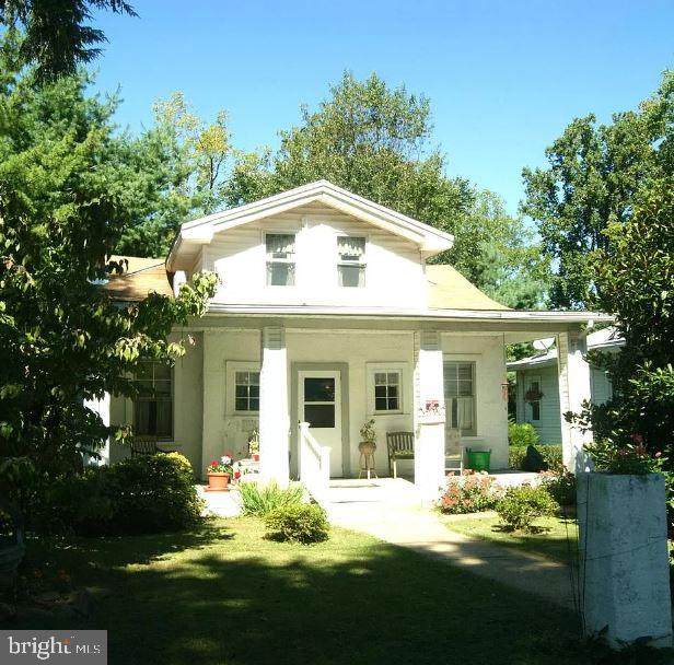 2414 Crest Road - Photo 1