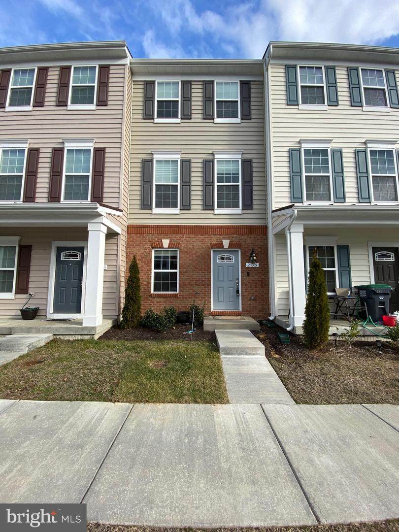 205 Tree Line Drive - Photo 1