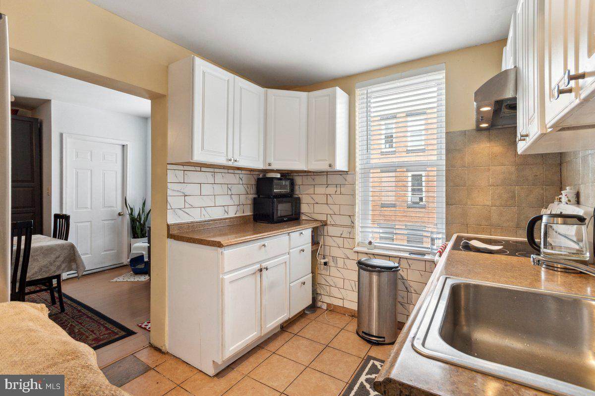 2421 Allegheny Avenue - Photo 1