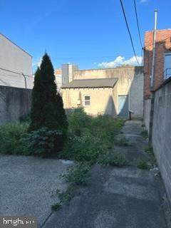 1310 Juniper Street - Photo 1