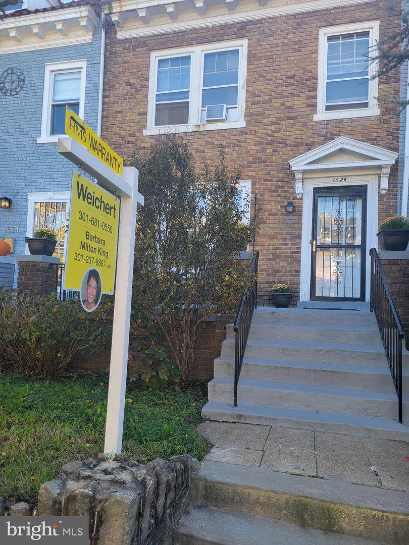 1526 Spring Place - Photo 1