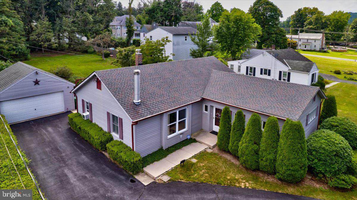 15326 Orchard Avenue - Photo 1
