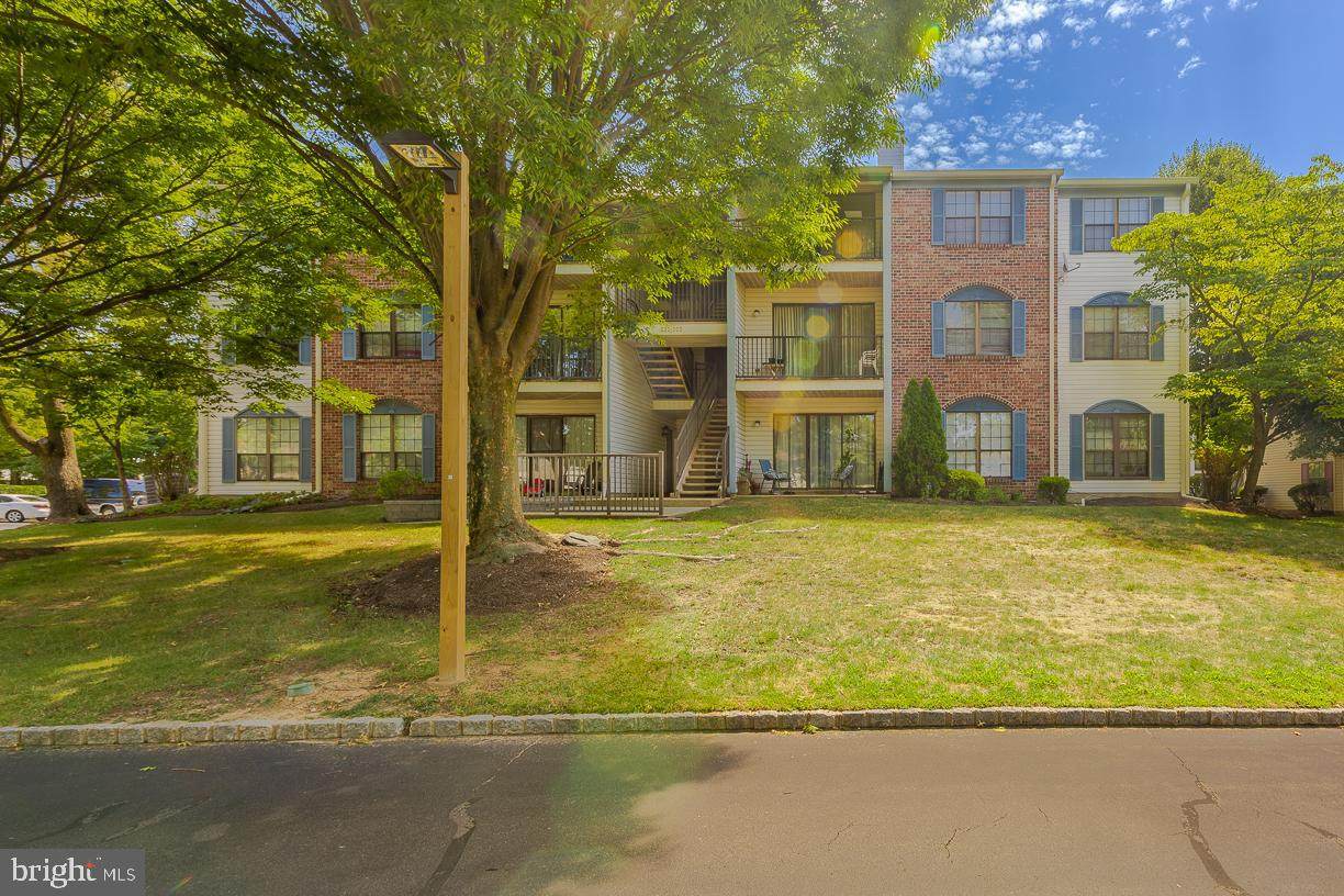44 Scherer Court - Photo 1