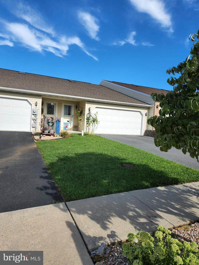 439 Frick Avenue - Photo 1