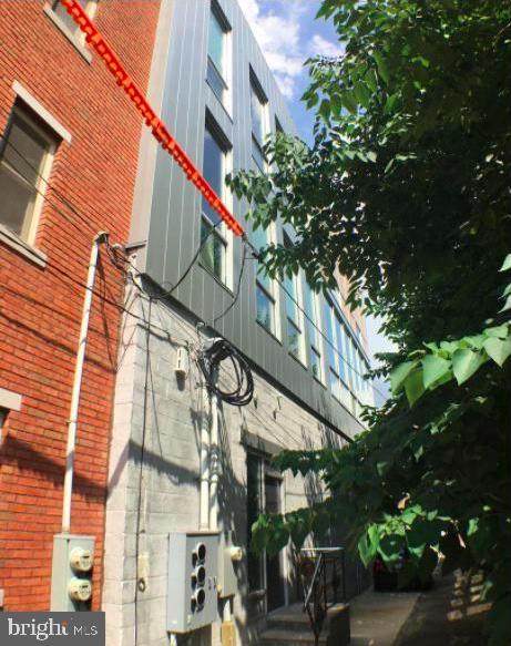111-17 Earp Street - Photo 1
