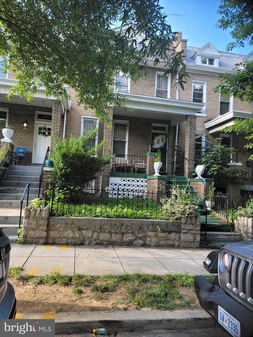 631 Princeton Place - Photo 1