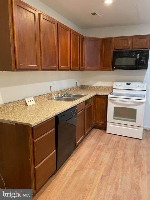 2077 Somerset Street - Photo 1