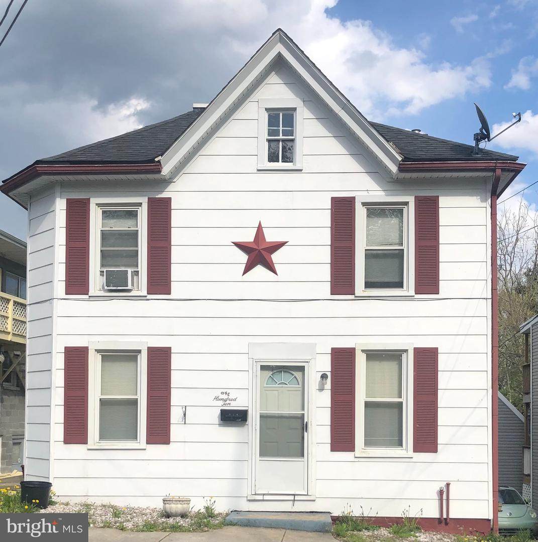110 Cannon Avenue - Photo 1
