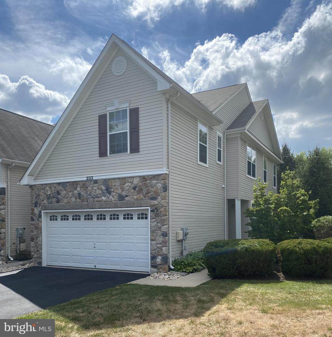 233 Concord Place - Photo 1