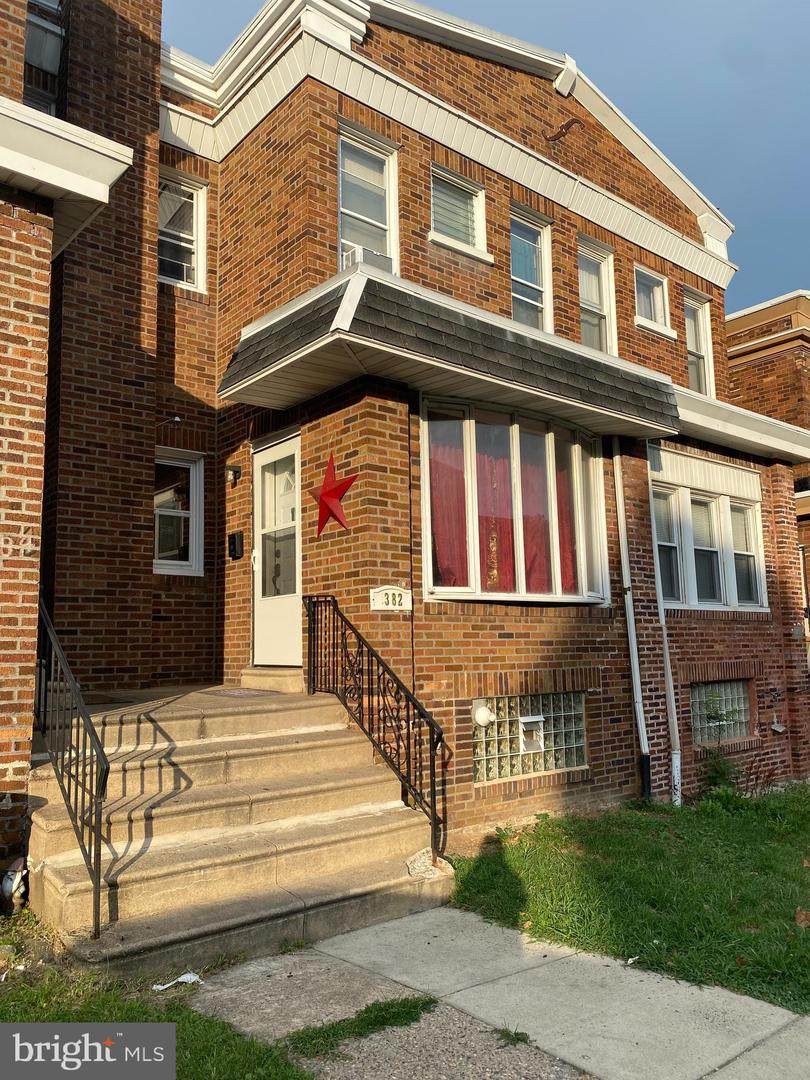 1382 Sanger Street - Photo 1