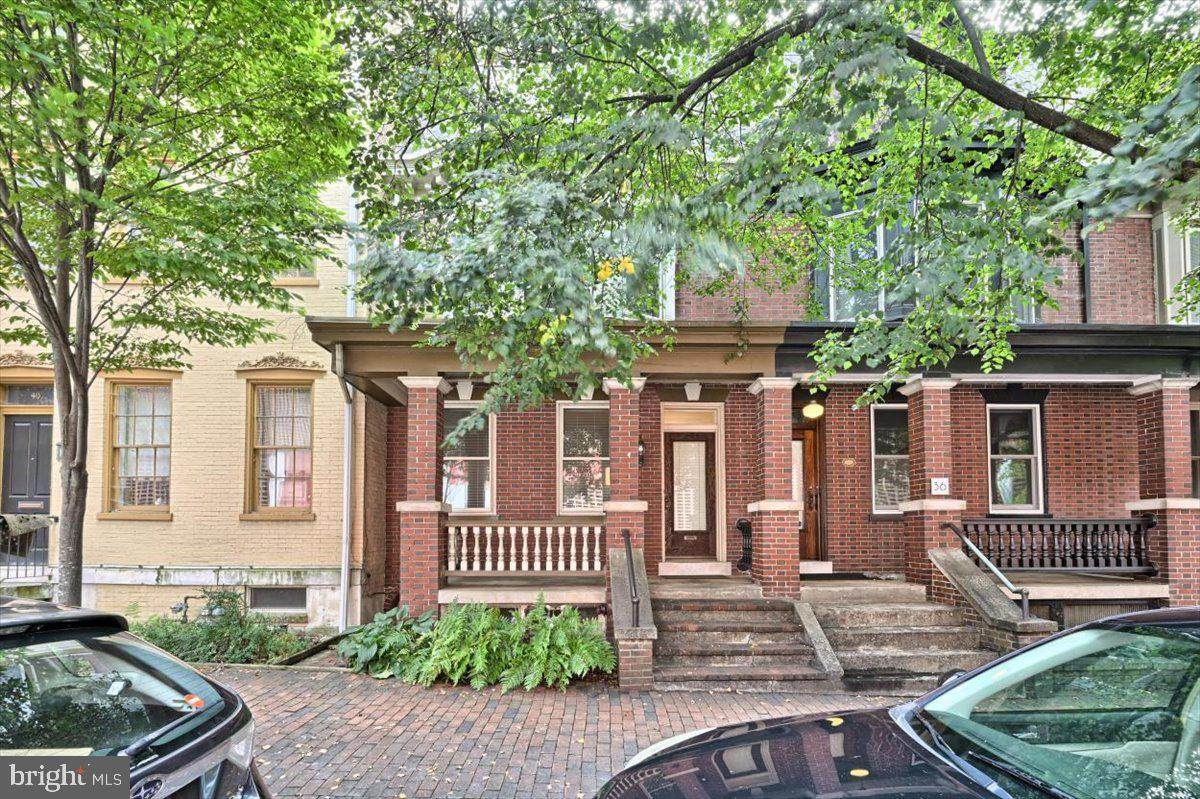 38 Vine Street - Photo 1