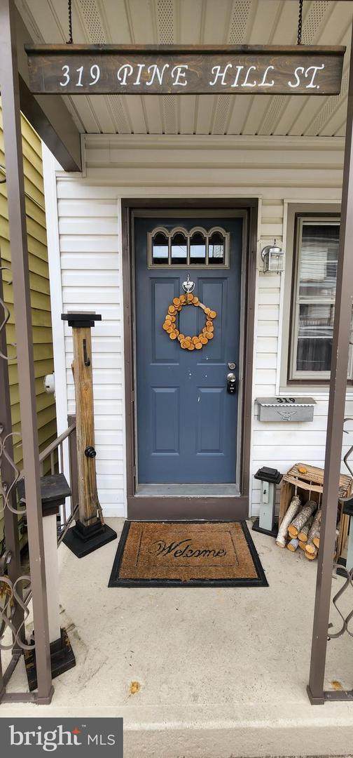 319 Pine Hill Street - Photo 1