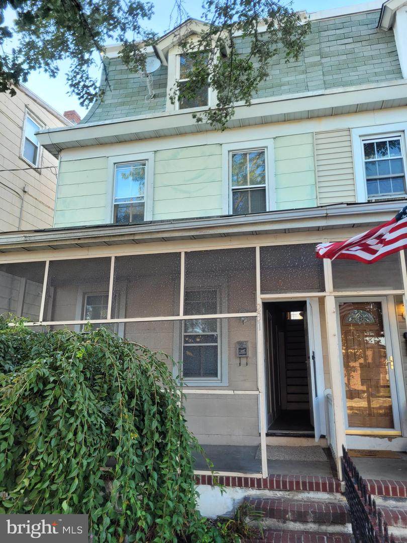 231 Broad Street - Photo 1