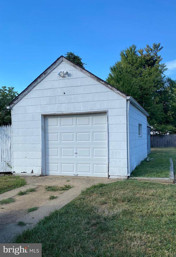 25 Rutledge - Photo 1