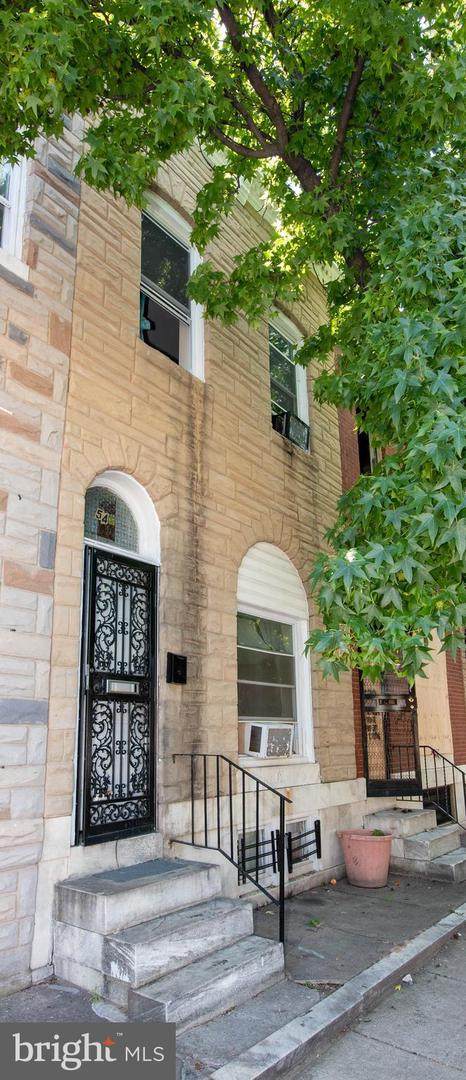 541 Lakewood Avenue - Photo 1