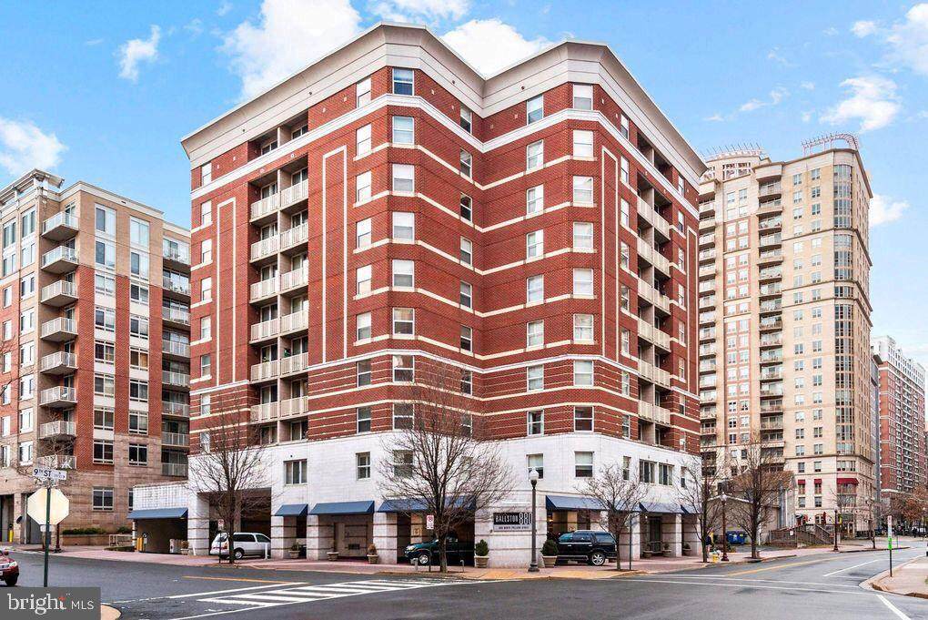 880 Pollard Street - Photo 1