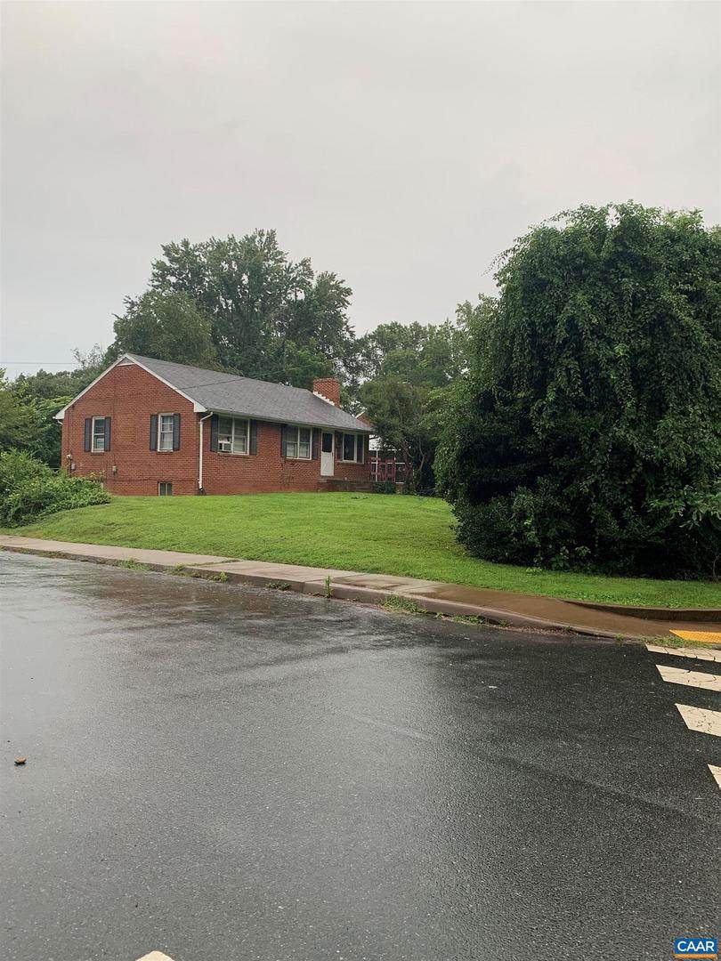 138 Stribling Ave - Photo 1