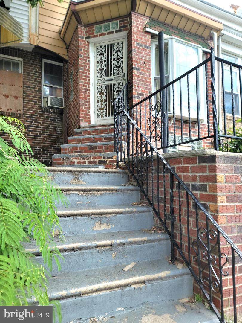 1721 Edgewood Street - Photo 1