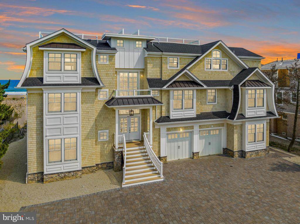 1027-C Long Beach - Photo 1