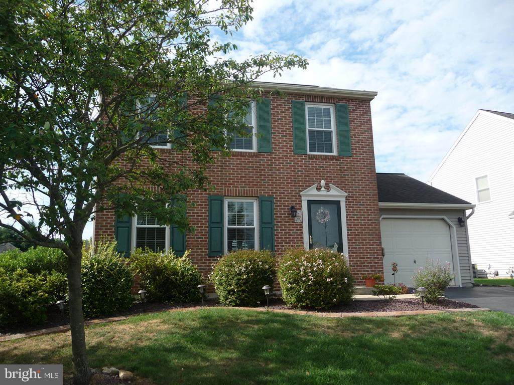 106 Ashley Drive - Photo 1