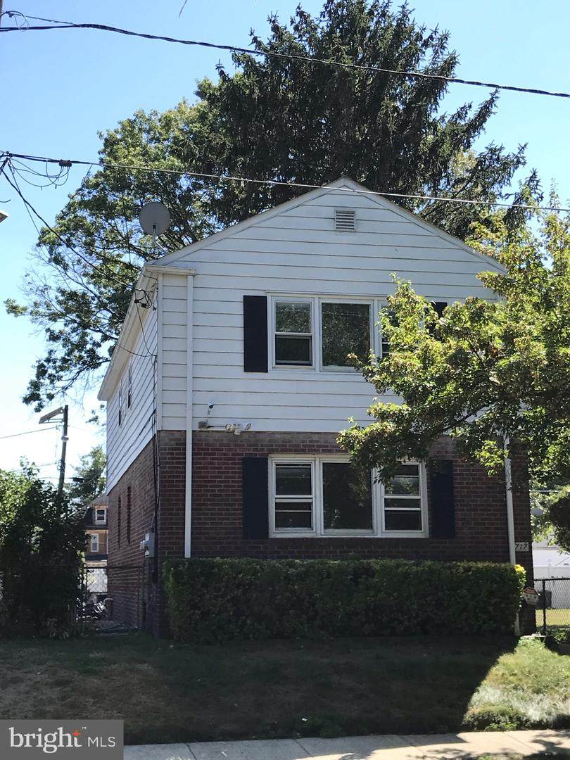 717 Woodland Street - Photo 1