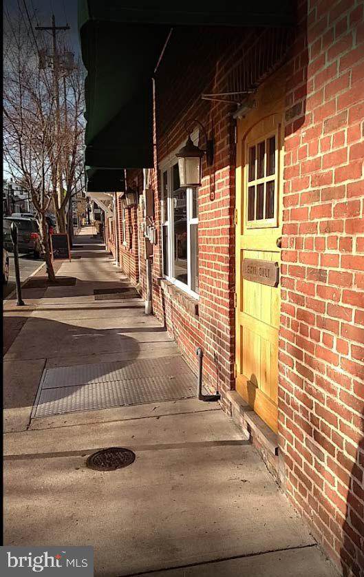 8 Cork Street - Photo 1